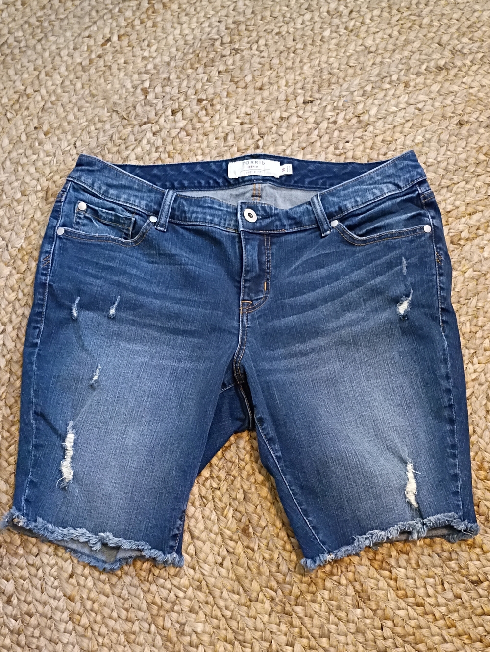 Torrid Denim Jorts Size 14